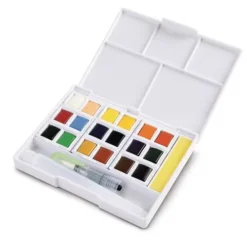 I LOVE ART | Watercolour Sets — In Plastic Boxes